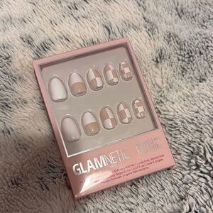 Glamnetics Nude and White Artificial Nails